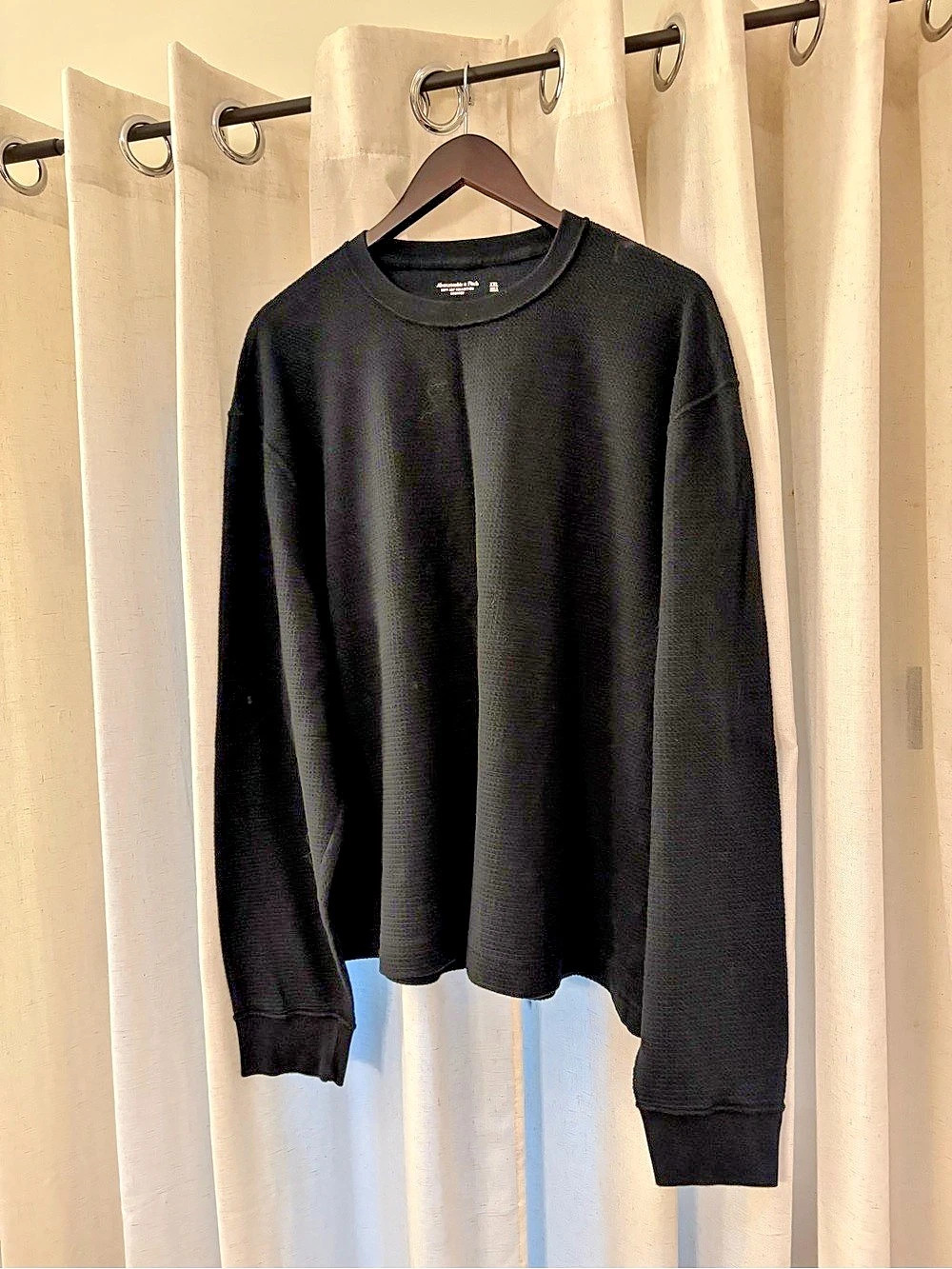 Abercrombie & Fitch Black Cropped Thermal
